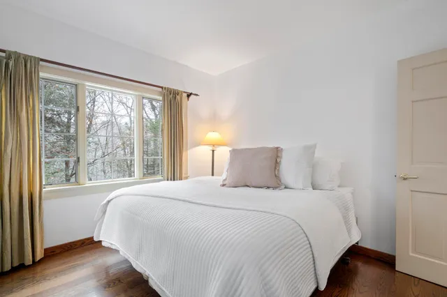 $1,374,000 | 381 West Mountain Road, Ridgefield, CT 06877