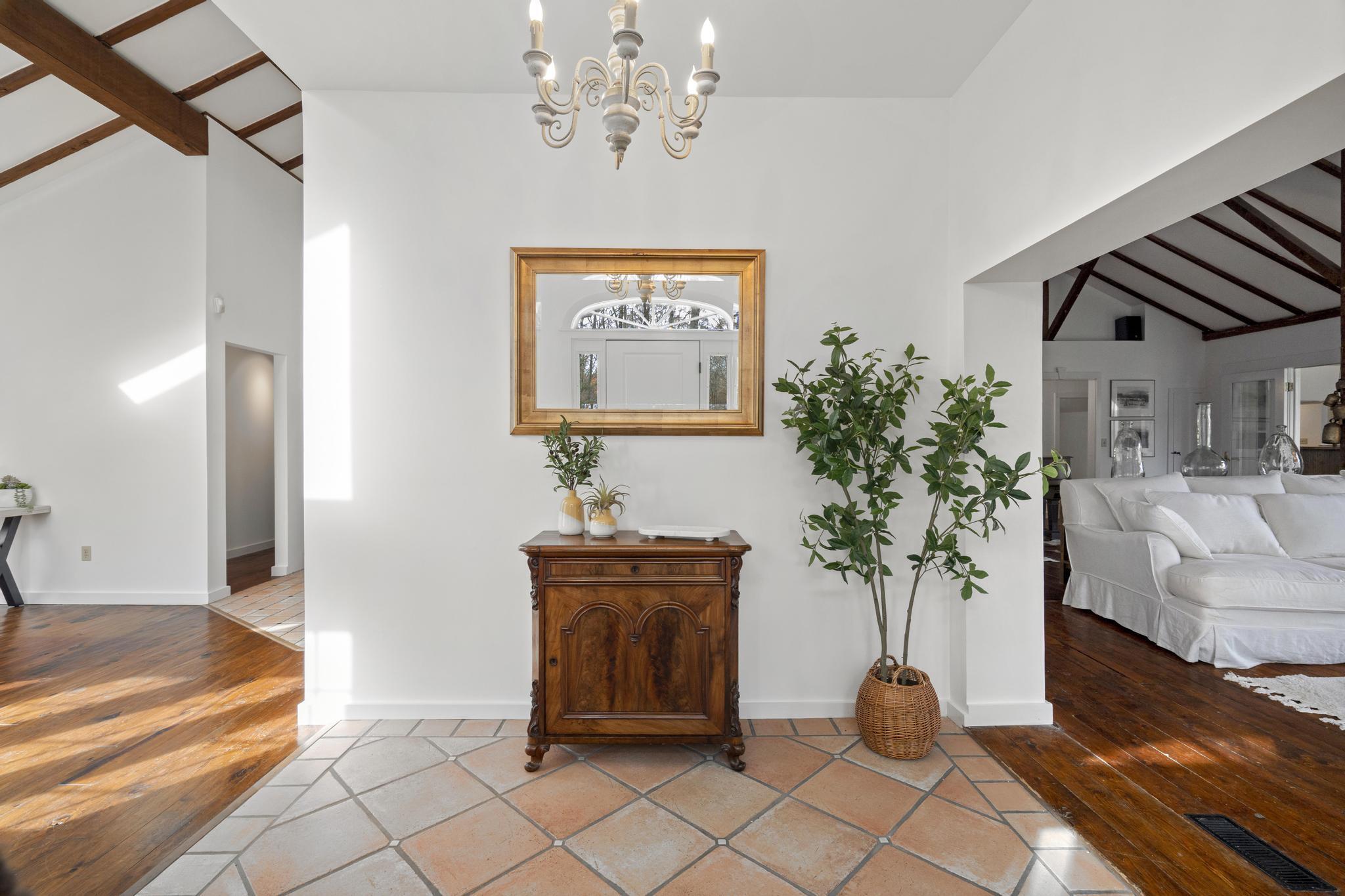 381 West Mountain Road Ridgefield, CT 06877 - Photo 6 of 35