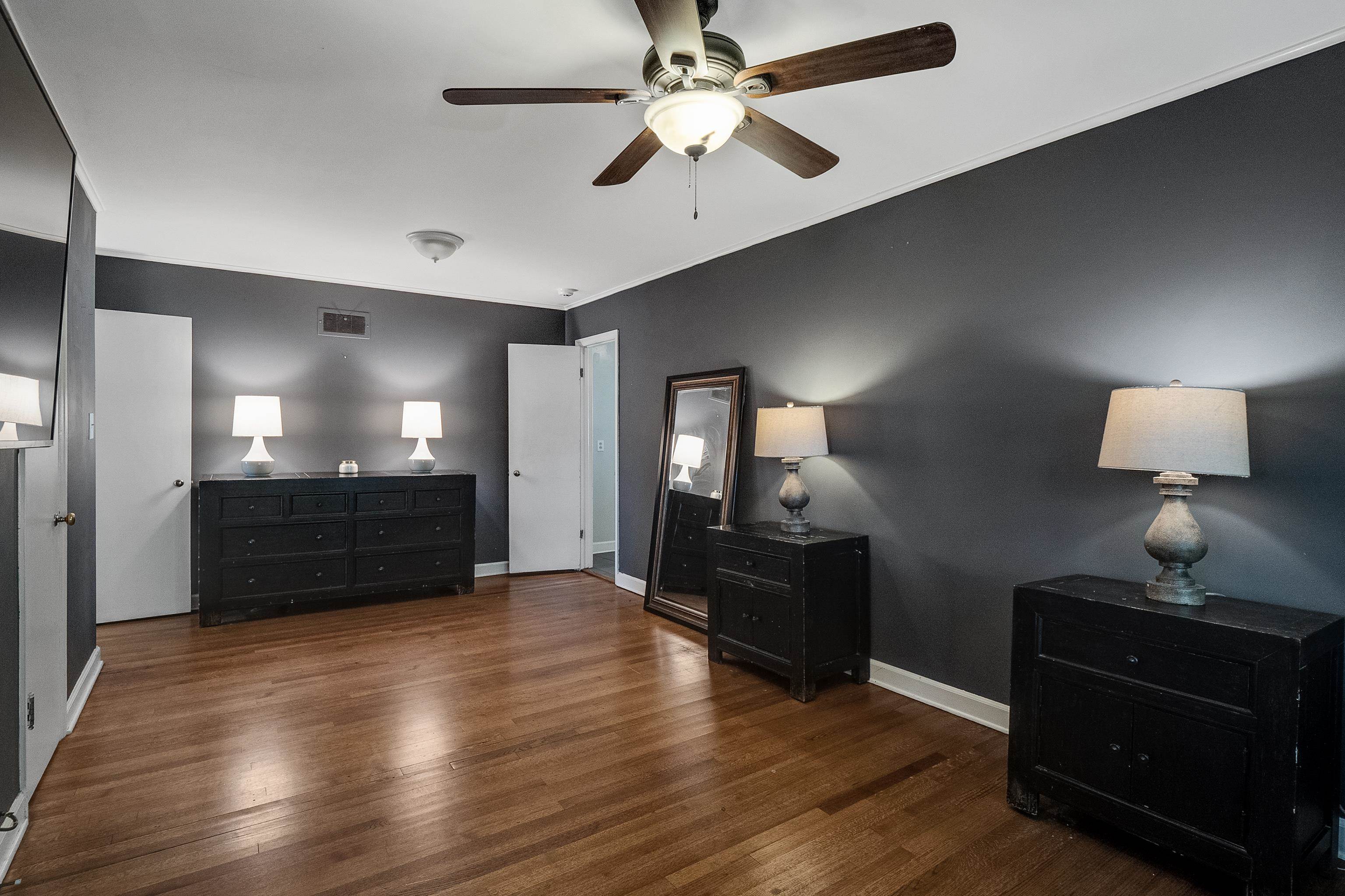 1216 West Perkins Road Memphis, TN 38117 - Photo 17 of 30 a view of a livingroom with furniture