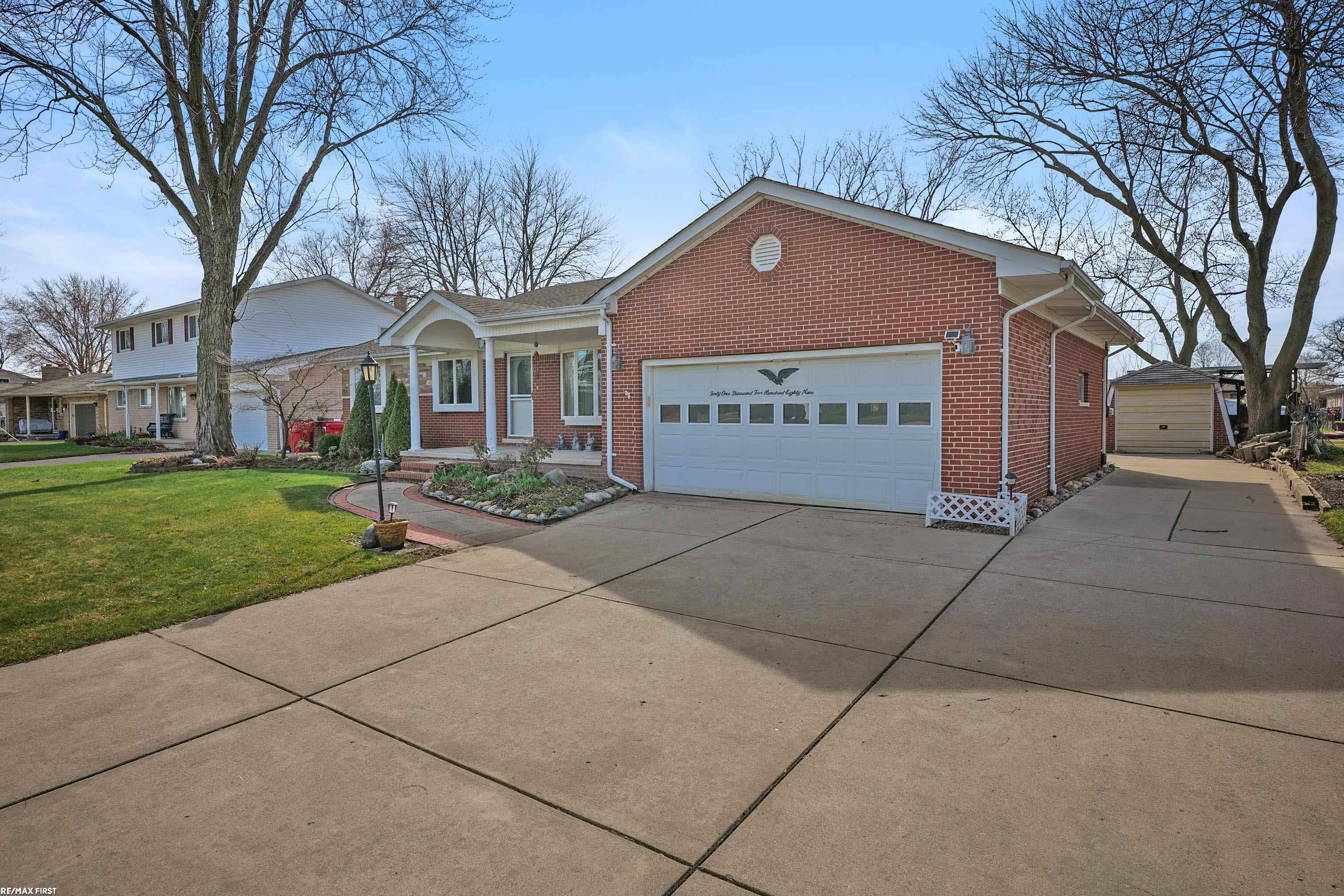 41589 Windmill Street Harrison Township, MI 48045 - Photo 37 of 41