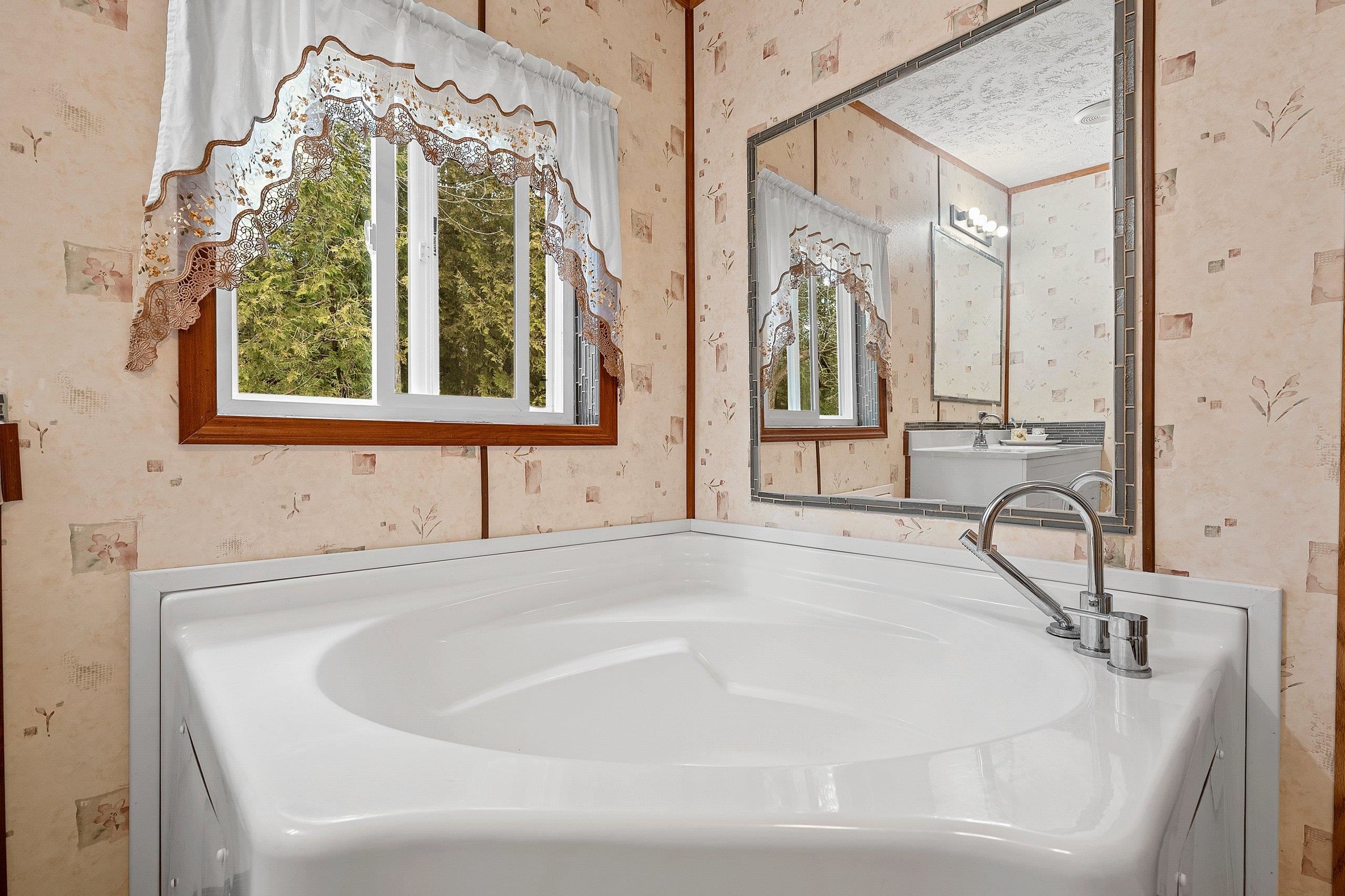 W5948 Evergreen Road Menominee, MI 49858 - Photo 30 of 70