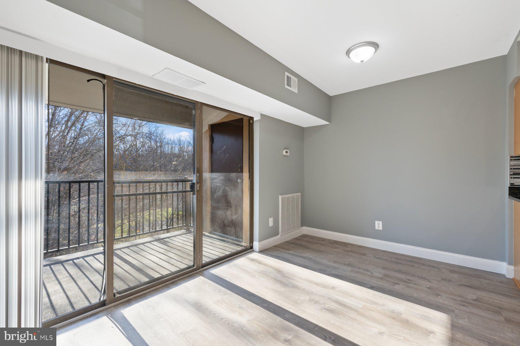 11613 Stoneview Square, Unit 21C Reston, VA 20191 - Photo 14 of 32