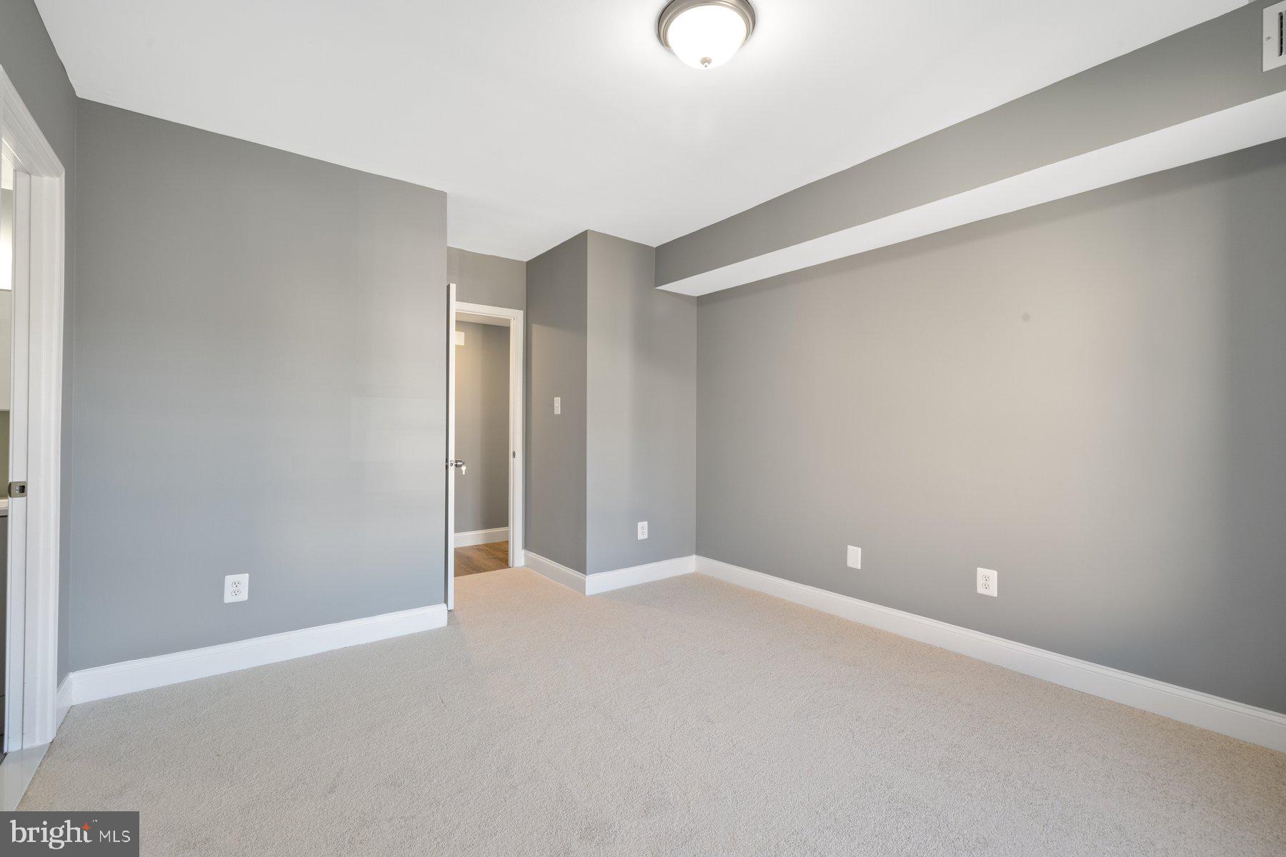11613 Stoneview Square, Unit 21C Reston, VA 20191 - Photo 19 of 32