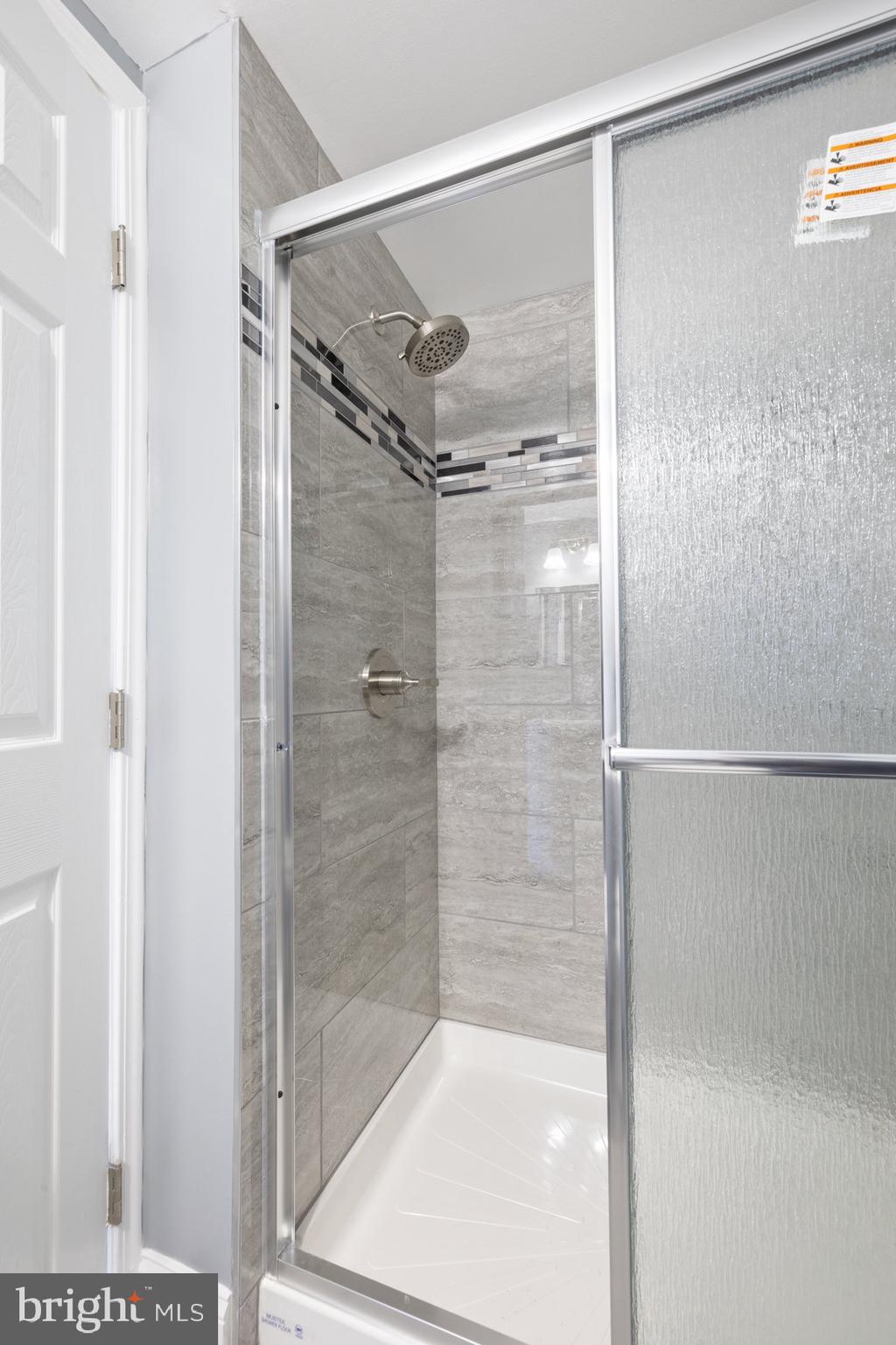 11613 Stoneview Square, Unit 21C Reston, VA 20191 - Photo 23 of 32