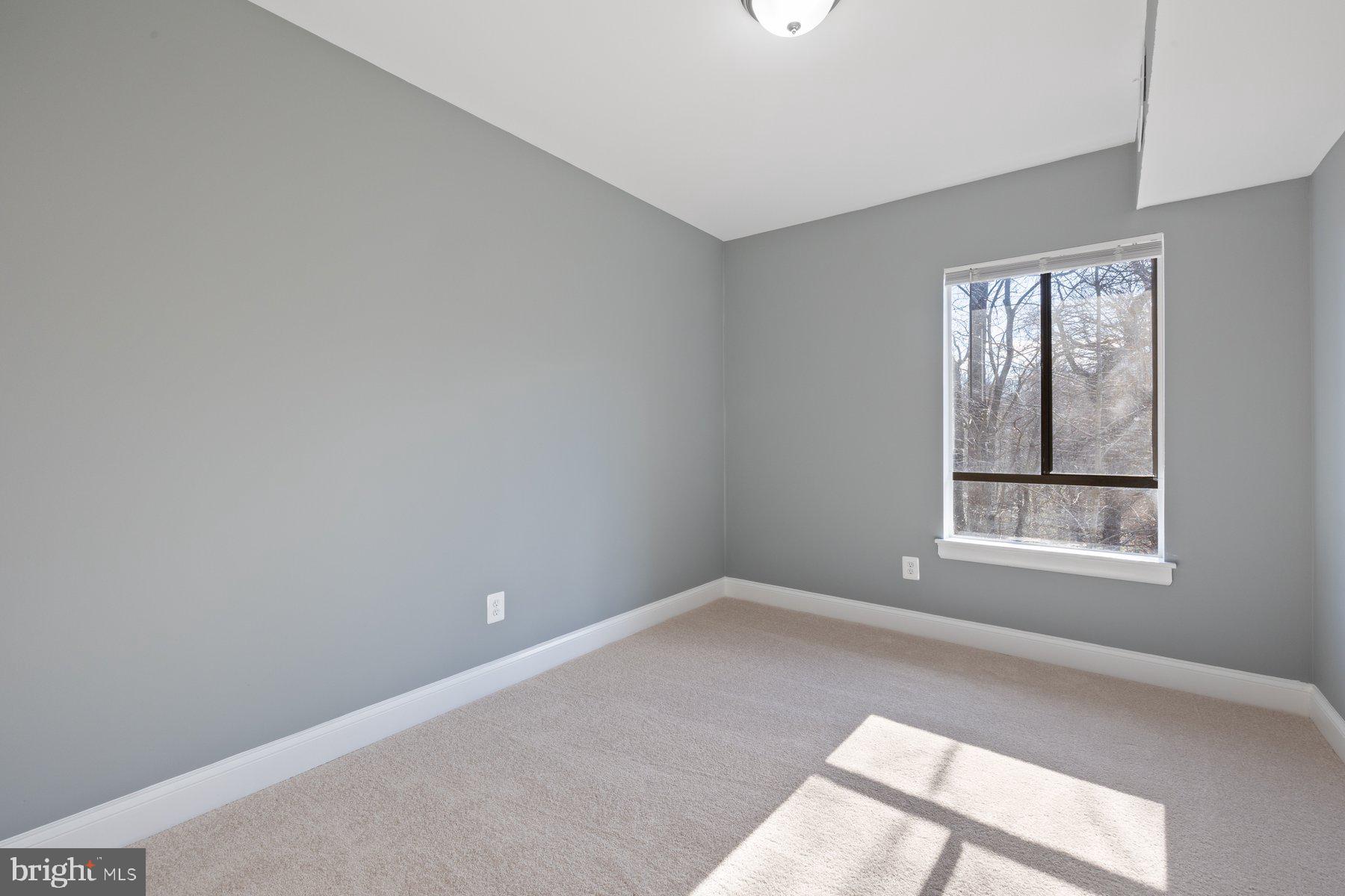 11613 Stoneview Square, Unit 21C Reston, VA 20191 - Photo 25 of 32