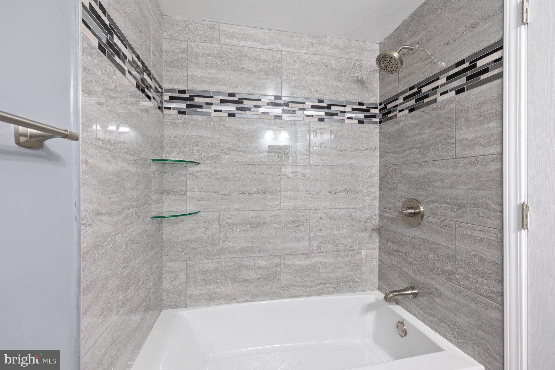 11613 Stoneview Square, Unit 21C Reston, VA 20191 - Photo 28 of 32