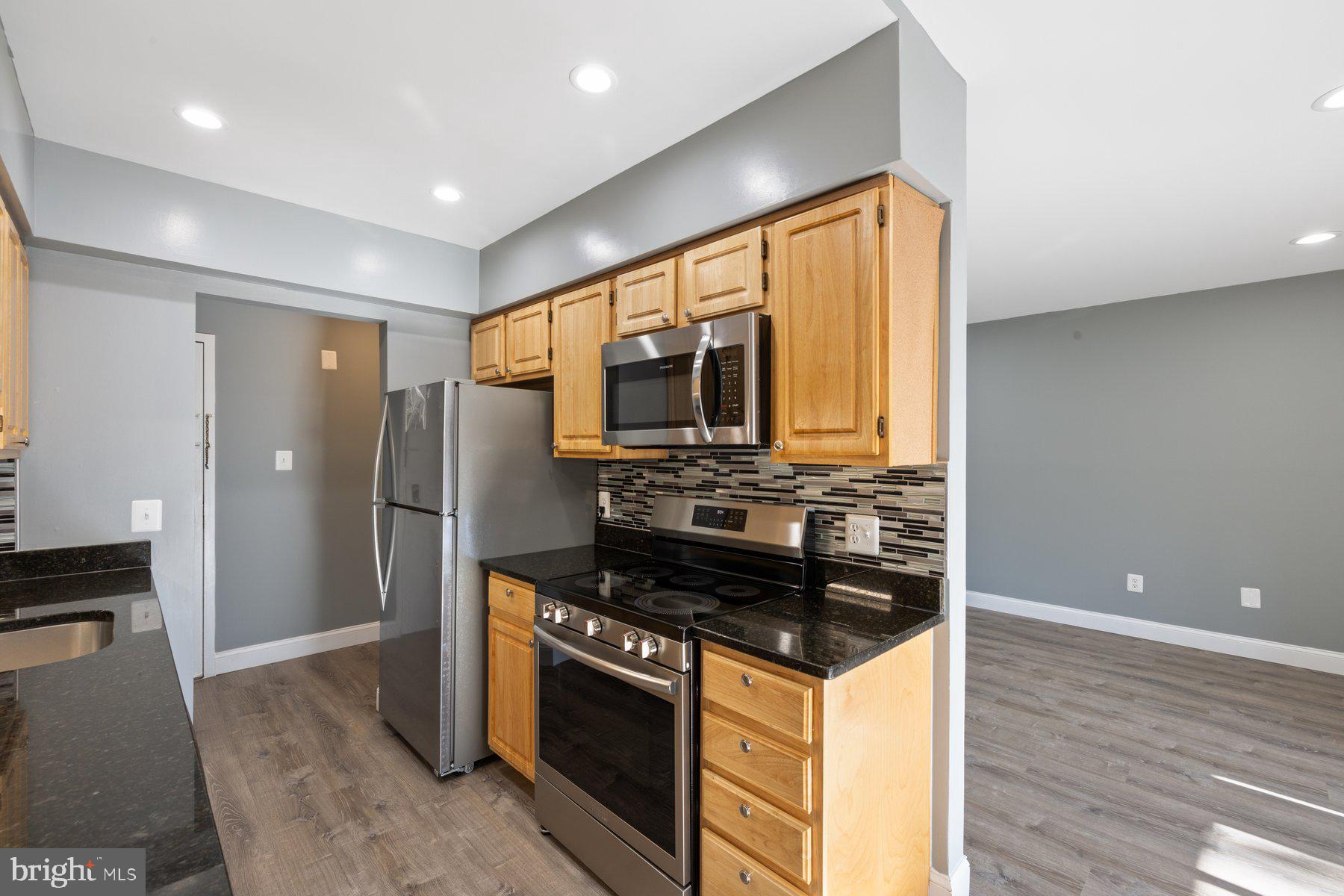 11613 Stoneview Square, Unit 21C Reston, VA 20191 - Photo 8 of 32