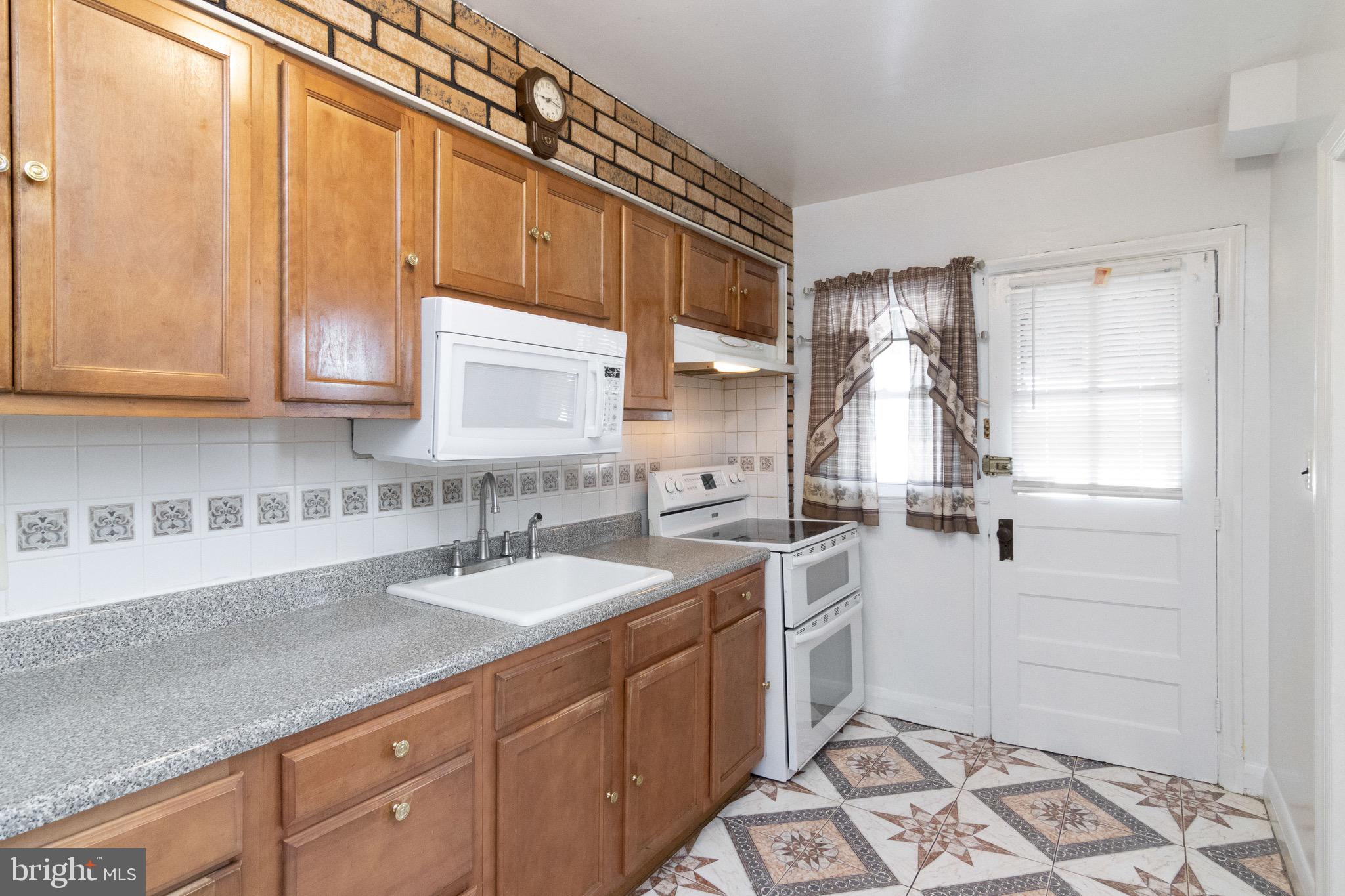 4012 Century Road Baltimore, MD 21206 - Photo 8 of 20 Gallery Image 8