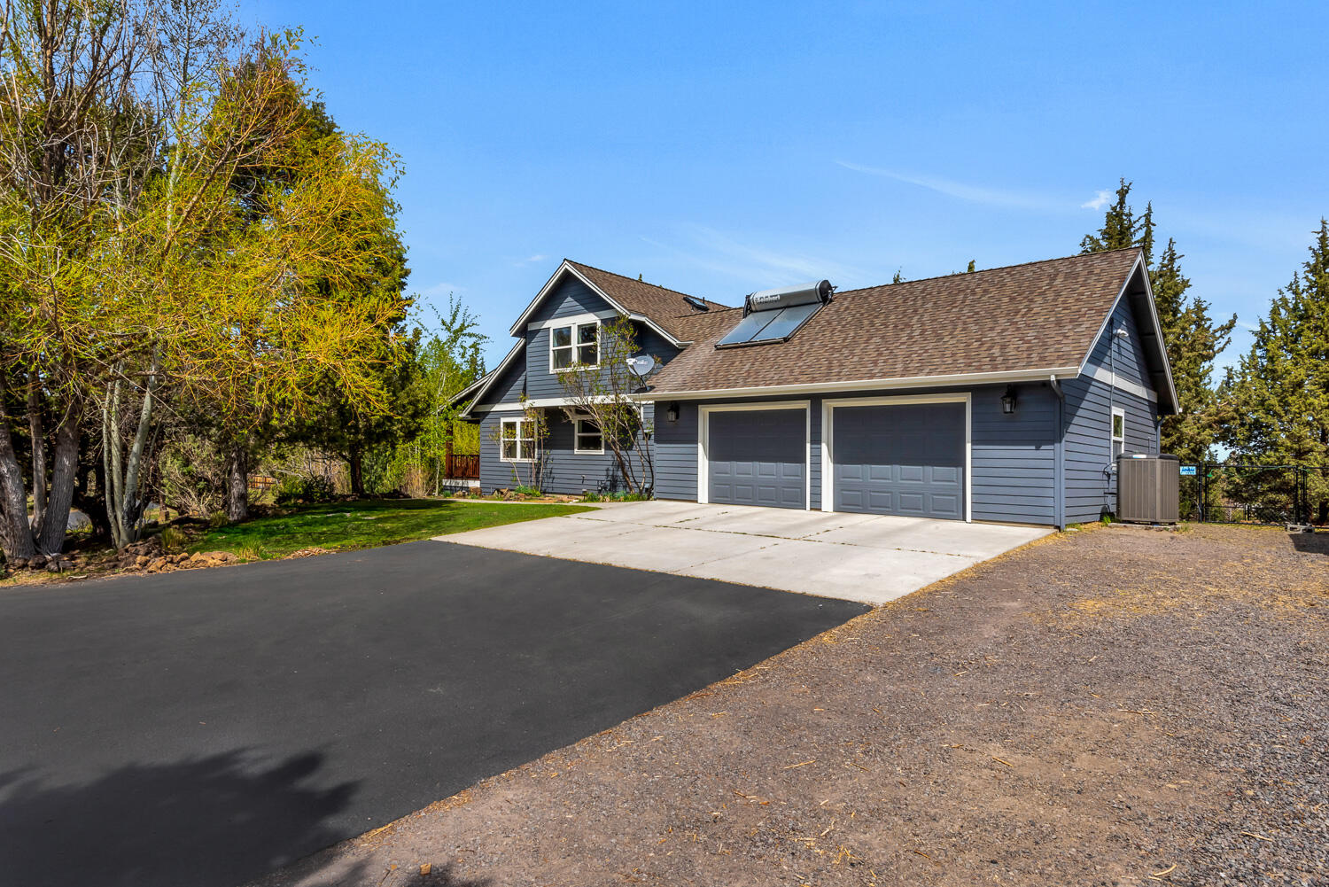 63410 Overtree Road Bend, OR 97701 - Photo 6 of 52 7