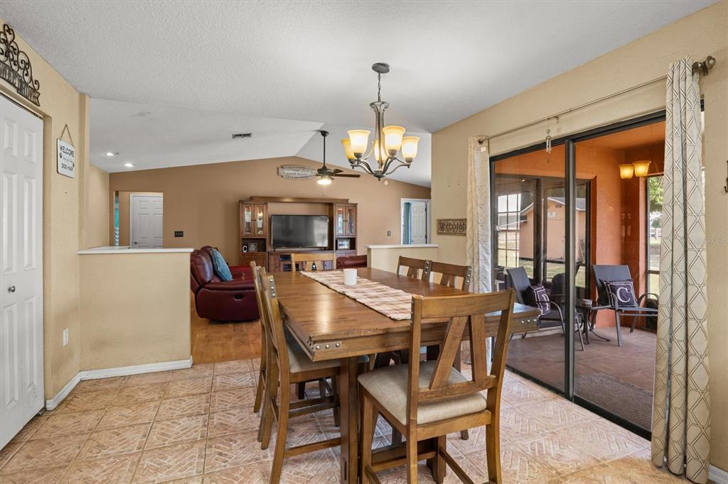 8675 Tom Costine Road Lakeland, FL 33809 - Photo 17 of 37