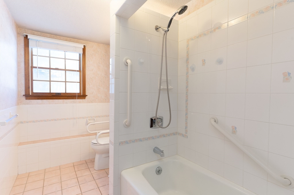 58 Shattuck Road Sturbridge, MA 01566 - Photo 27 of 41 Gallery Image 27