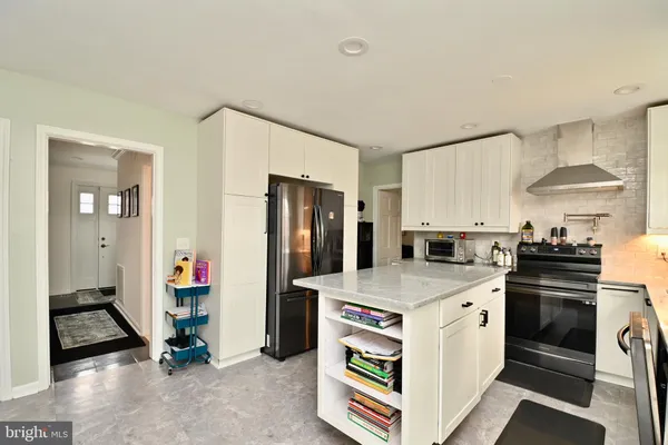 $679,000 | 6431 Forest Road, Landover, MD 20785