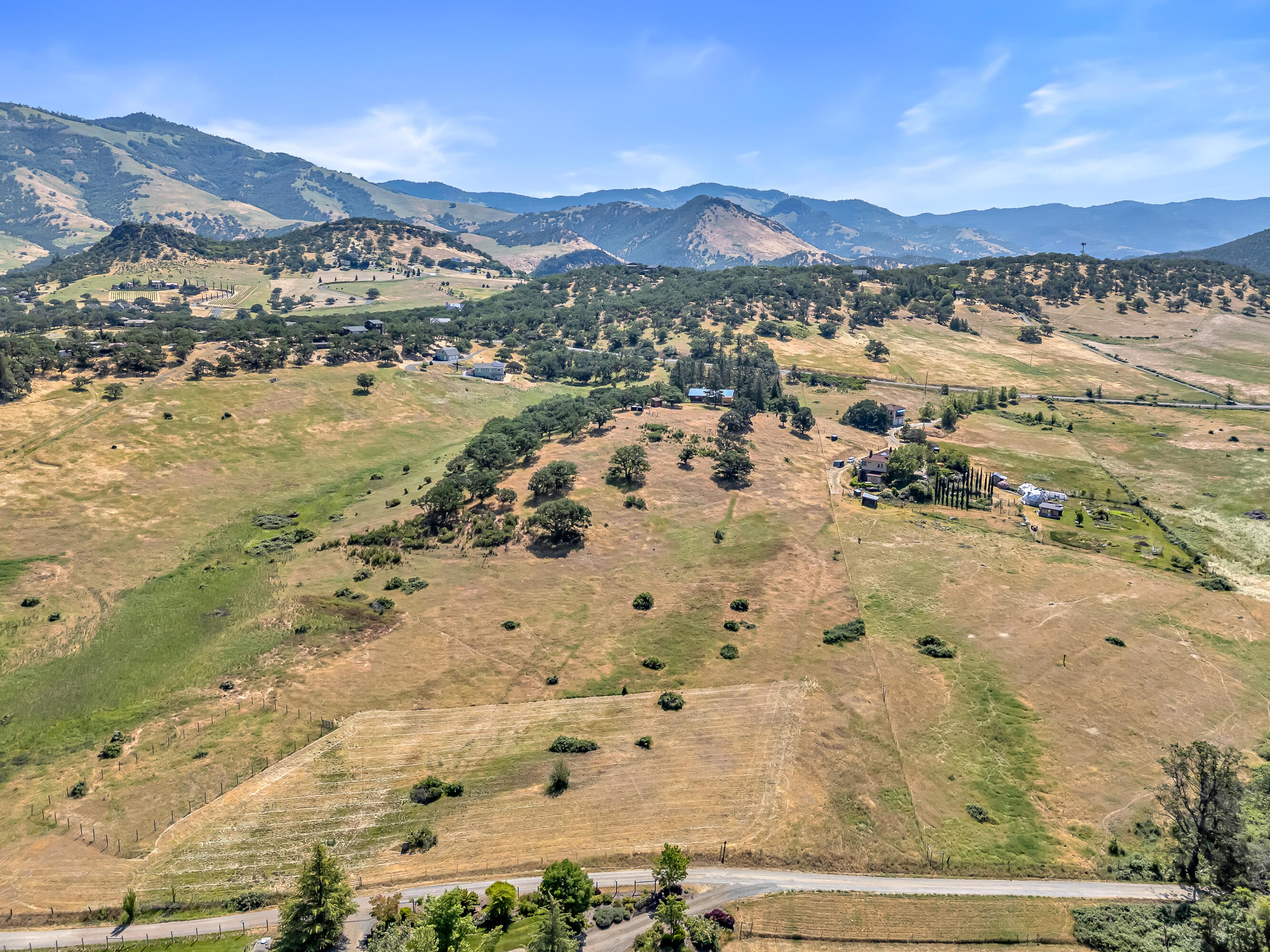 11597 Corp Ranch Road Ashland, OR 97520 - Photo 50 of 57 DJI_20250605105451_0013_D