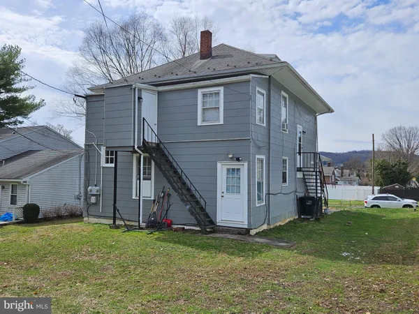 $339,900 | 105 Parkview Avenue, Reading, PA 19606
