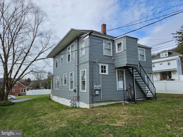$339,900 | 105 Parkview Avenue, Reading, PA 19606