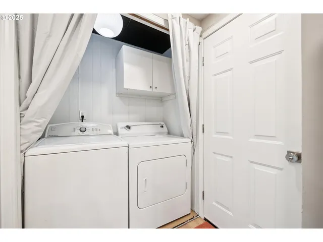 a view of walk in closet