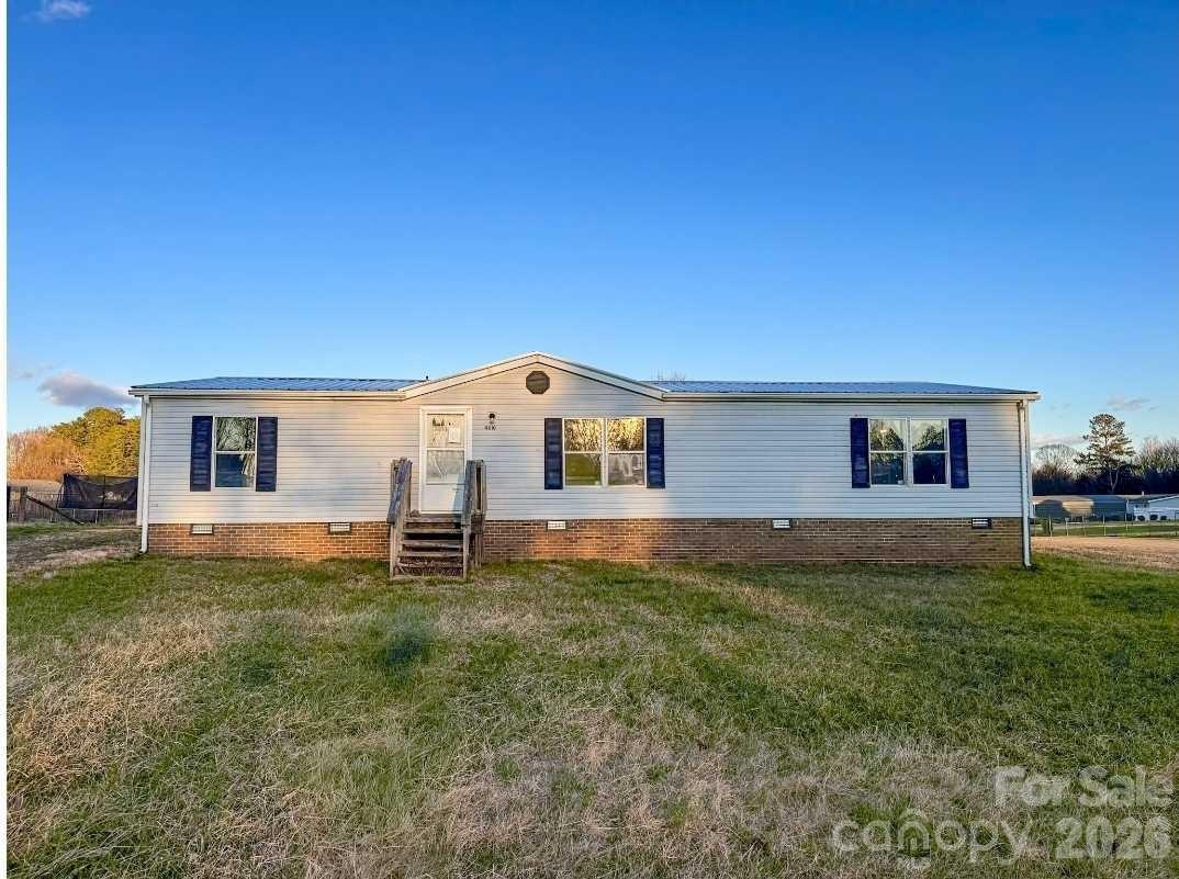 4610 Deal Road Claremont, NC 28610 - Photo 2 of 13