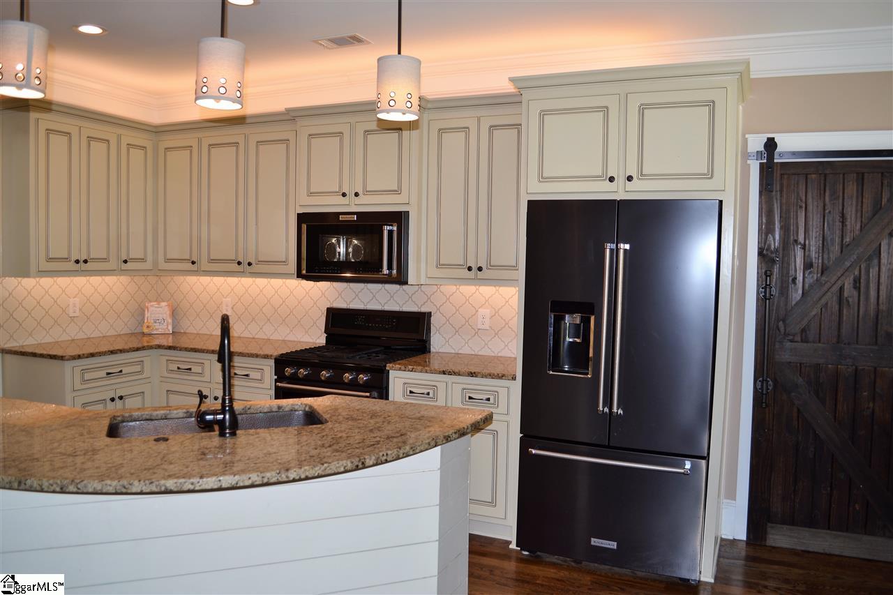 2008 Edwards Lake Road Greer, SC 29651 - Photo 7 of 35 Gallery Image 7