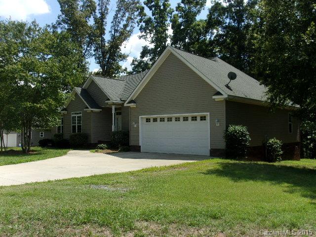 737 Flamingo Road Clover, SC 29710 - Photo 1 of 19