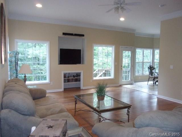 737 Flamingo Road Clover, SC 29710 - Photo 3 of 19