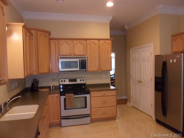 737 Flamingo Road Clover, SC 29710 - Photo 7 of 19