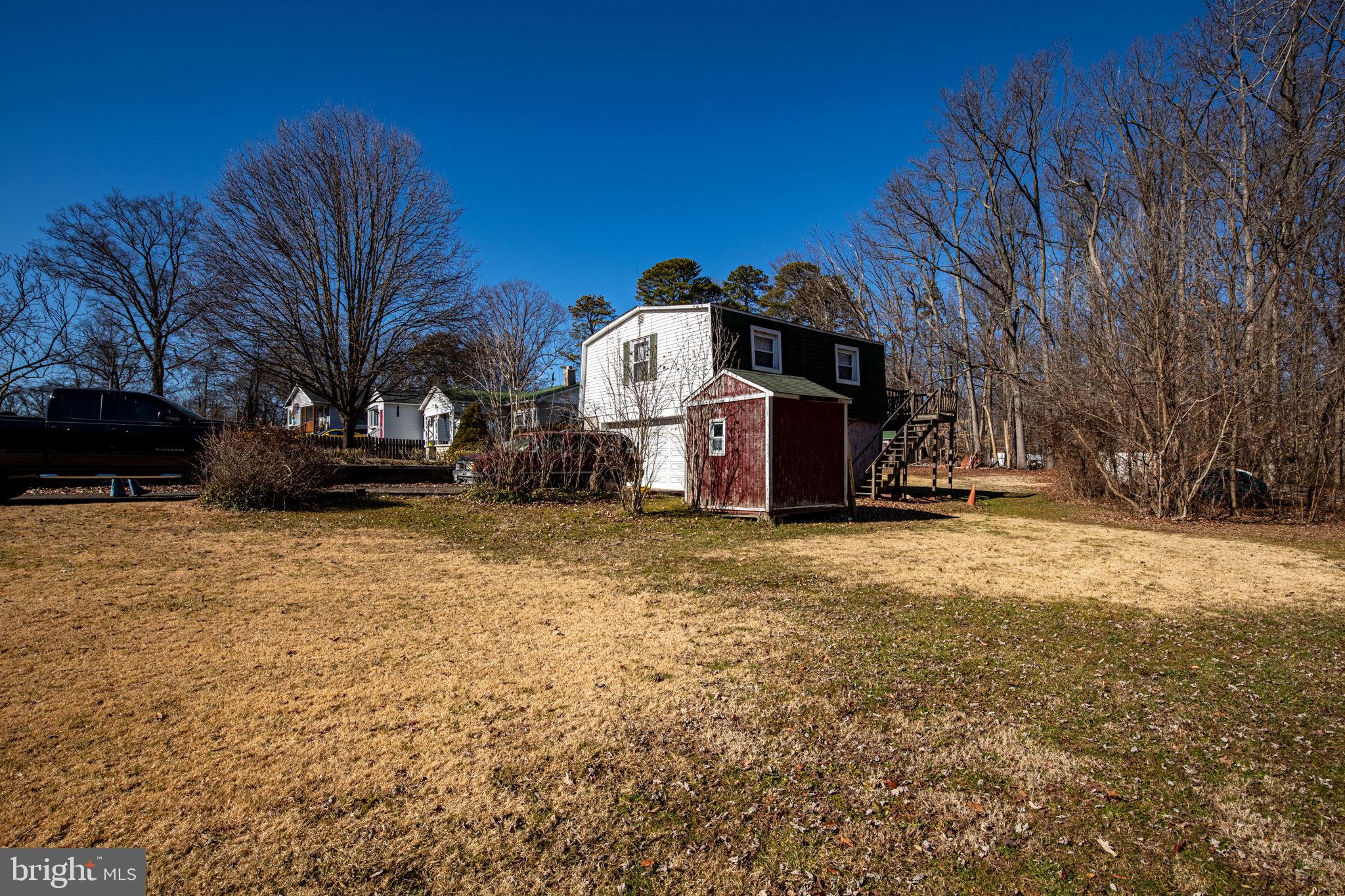 11222 Beach Road White Marsh, MD 21162 - Photo 4 of 15 Sideview of Garage and Apartment