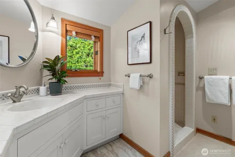 $6,150,000 | 1121 Irene Place Northeast, Bainbridge Island, WA 98110