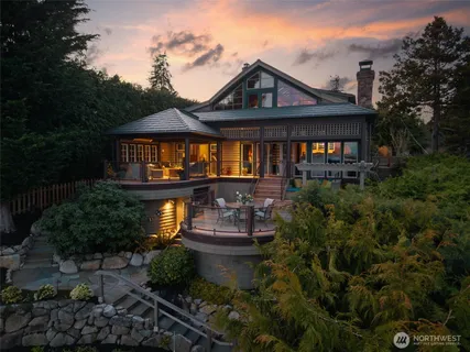 $6,150,000 | 1121 Irene Place Northeast, Bainbridge Island, WA 98110