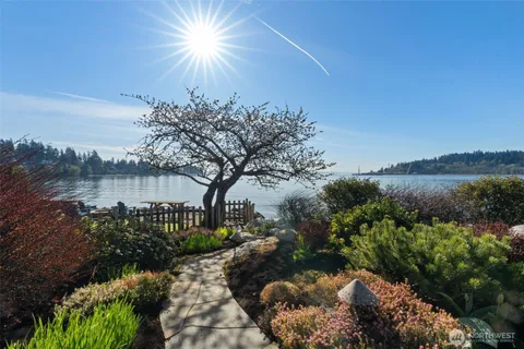 $6,150,000 | 1121 Irene Place Northeast, Bainbridge Island, WA 98110