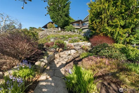 $6,150,000 | 1121 Irene Place Northeast, Bainbridge Island, WA 98110
