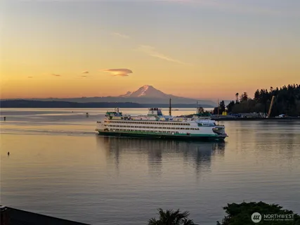 $5,560,000 | 1121 Irene Place Northeast, Bainbridge Island, WA 98110