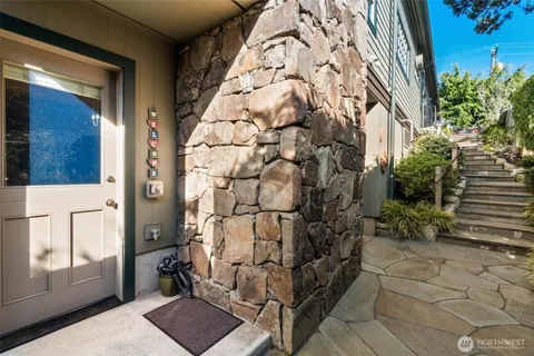 $6,150,000 | 1121 Irene Place Northeast, Bainbridge Island, WA 98110