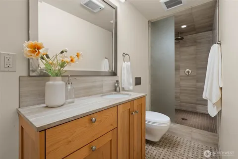 $6,150,000 | 1121 Irene Place Northeast, Bainbridge Island, WA 98110