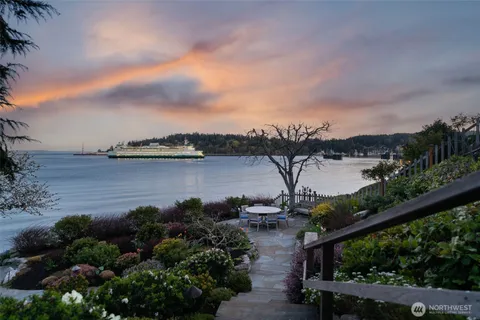 $6,150,000 | 1121 Irene Place Northeast, Bainbridge Island, WA 98110