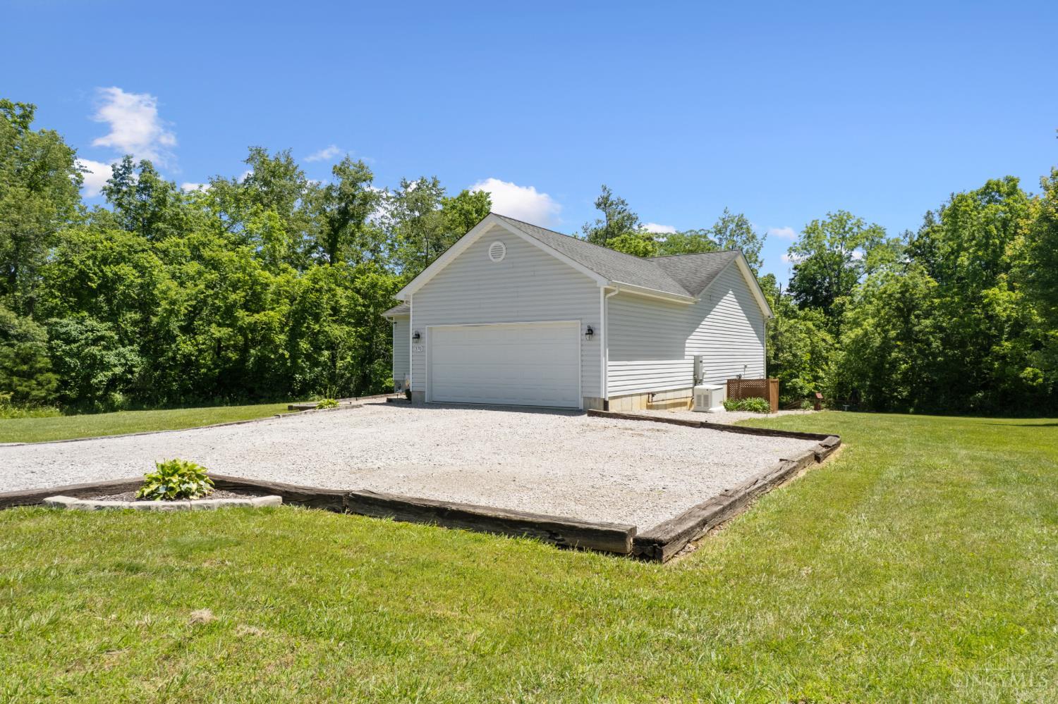 370 Wooded Run Road Felicity, OH 45120 - Photo 4 of 46