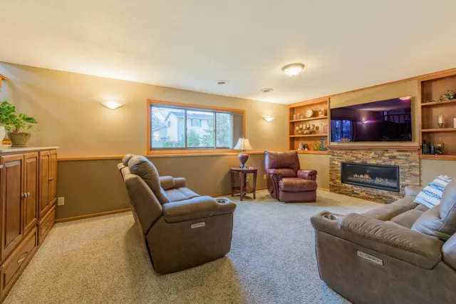 $429,999 | 17295 Fieldcrest Avenue, Farmington, MN 55024