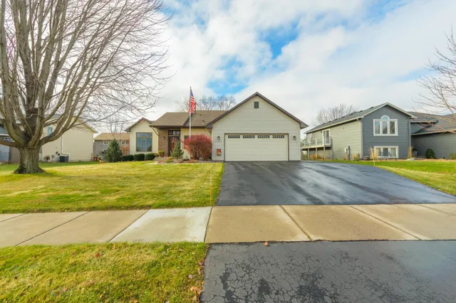 $429,999 | 17295 Fieldcrest Avenue, Farmington, MN 55024