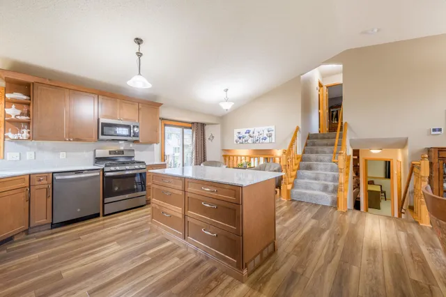 $429,999 | 17295 Fieldcrest Avenue, Farmington, MN 55024