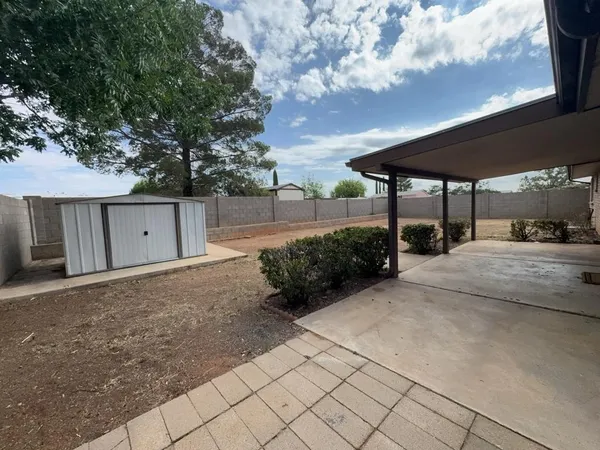 $1,550 | 3733 Sparrow Drive, Sierra Vista, AZ 85635