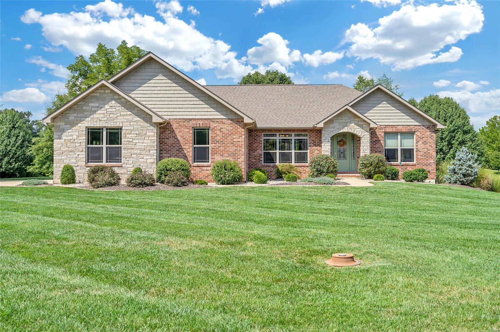 3241 Cedar Ridge Lane Waterloo, IL 62298 - Photo 1 of 62