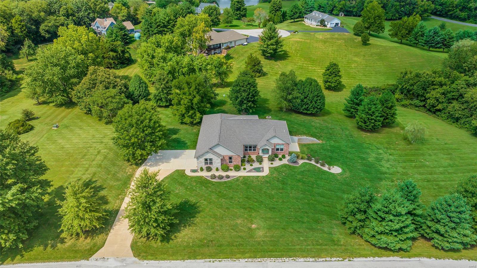 3241 Cedar Ridge Lane Waterloo, IL 62298 - Photo 2 of 62