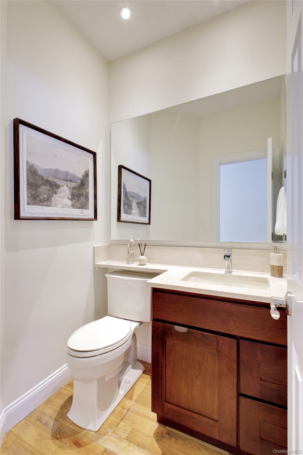 9 Revere Road Port Washington, NY 11050 - Photo 12 of 26