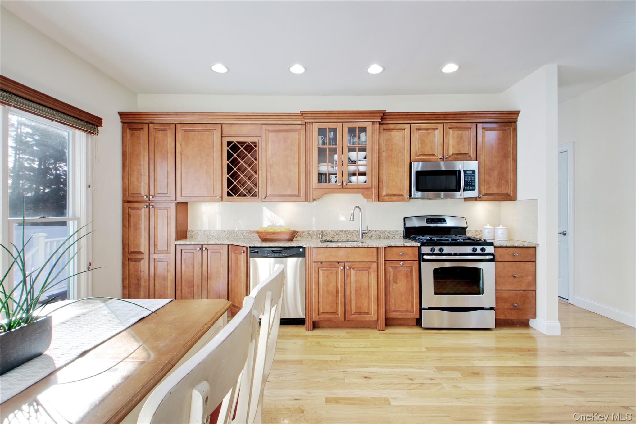 9 Revere Road Port Washington, NY 11050 - Photo 9 of 26