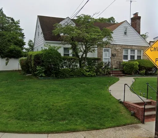 $849,900 | 92 Melvin Avenue, West Hempstead, NY 11552