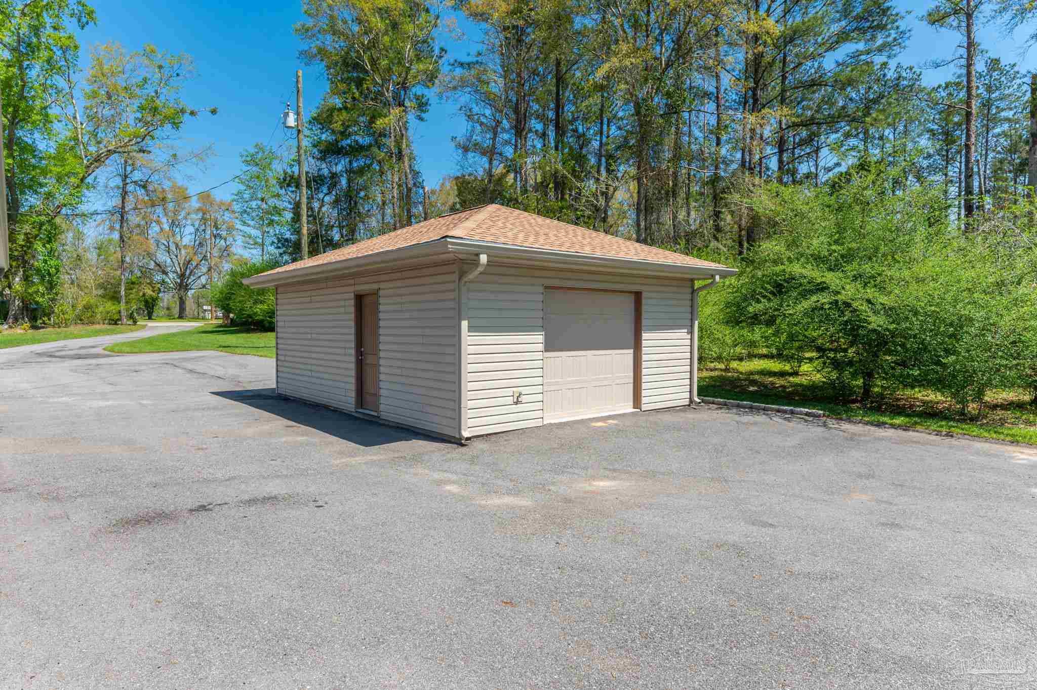 7157 Springhill Road Milton, FL 32570 - Photo 30 of 41 Gallery Image 30