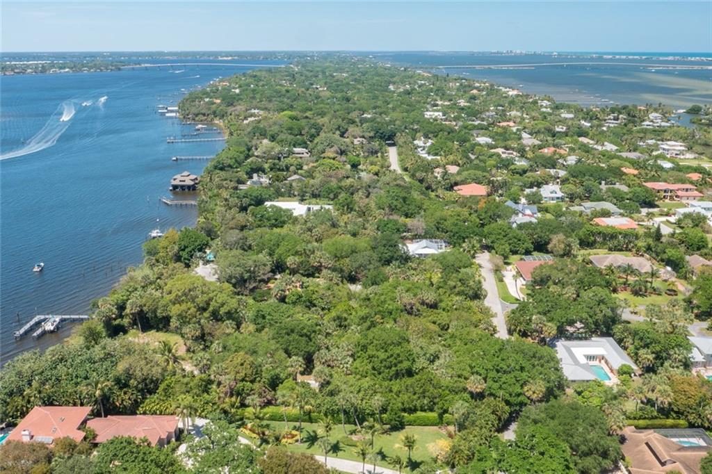 15 Mandalay Road Sewall's Point, FL 34996 - Photo 12 of 21 Gallery Image 12