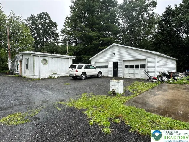 $232,500 | 3538 Mountain Road, Slatington, PA 18080