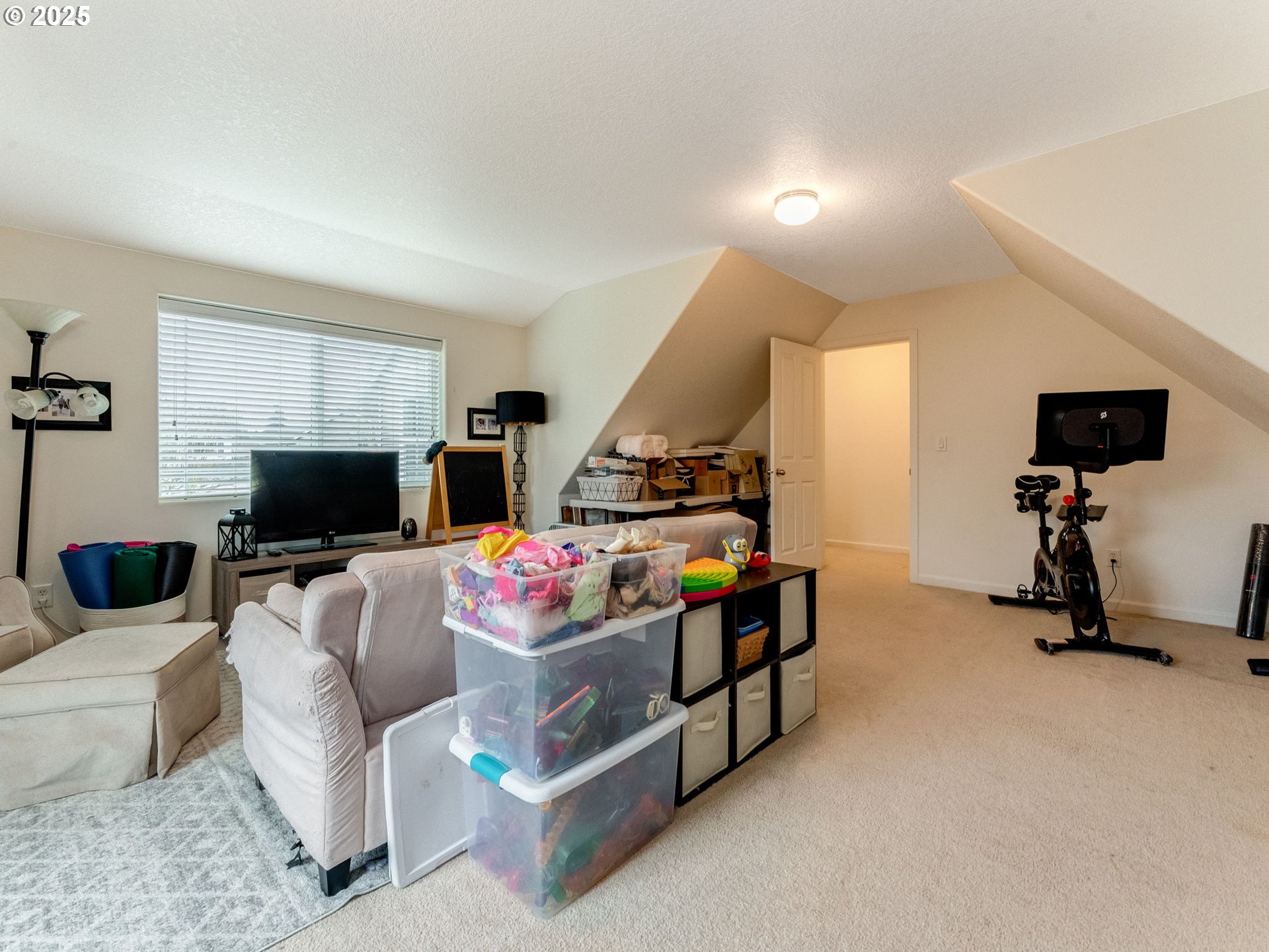 52144 Southeast 8th Street Scappoose, OR 97056 - Photo 31 of 48 a living room with furniture and a flat screen tv