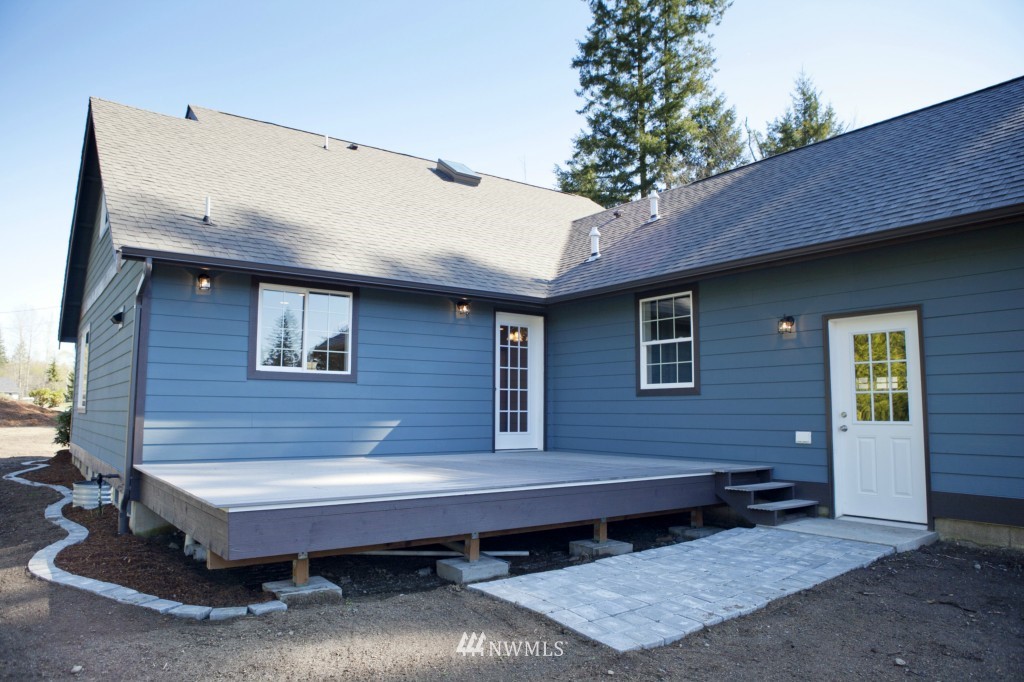 5631 Lind Road Deming, WA 98244 - Photo 16 of 19