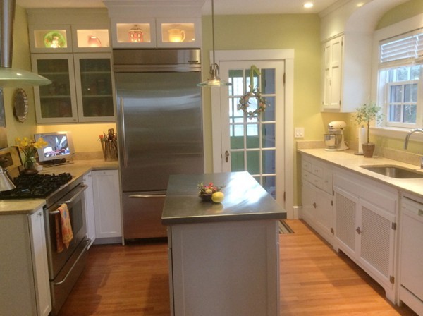 21 Pillon Road Milton, MA 02186 - Photo 4 of 10 Gallery Image 4